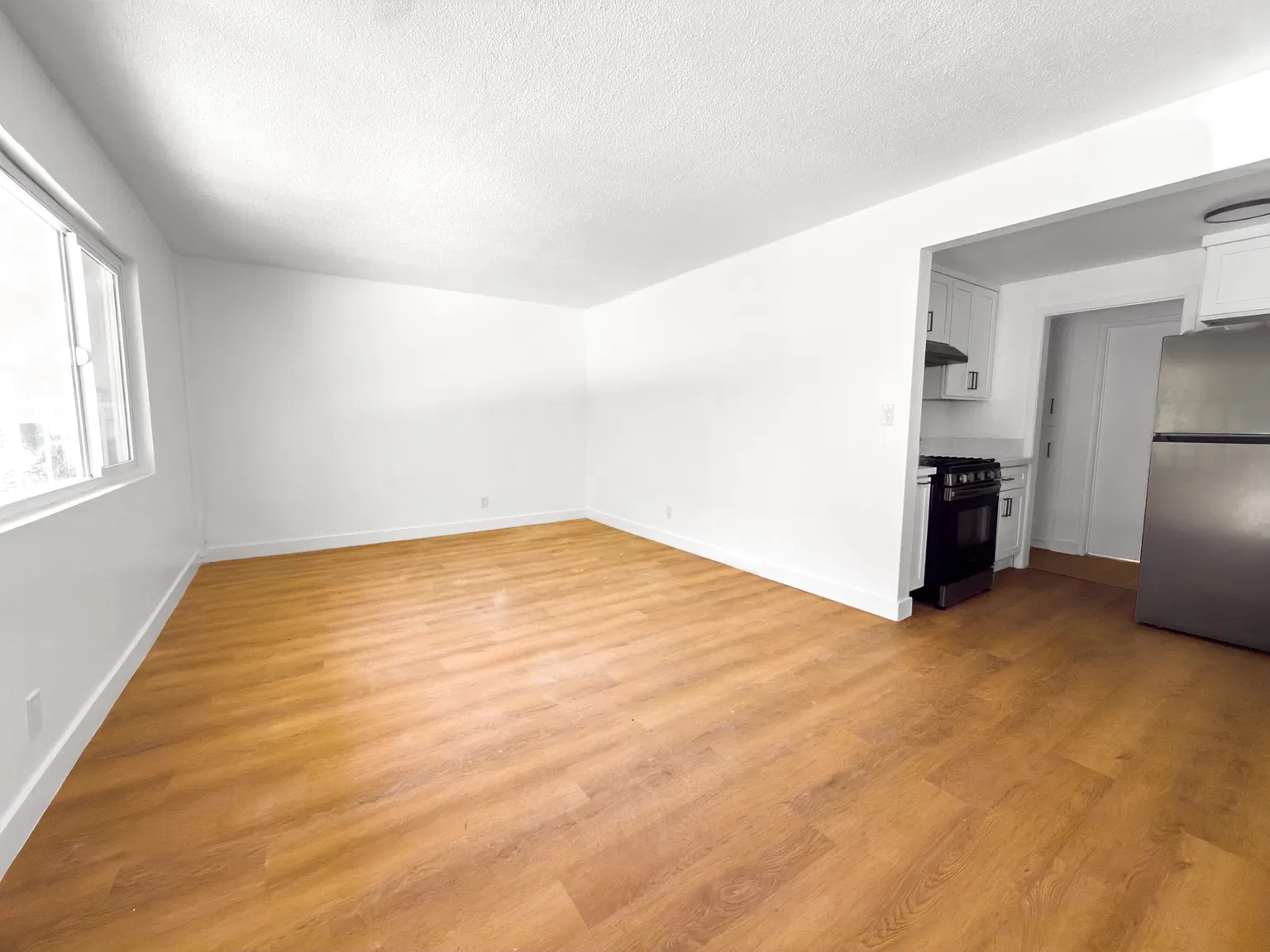 1 bed, 600 sqft, $1,895 — Photo 2