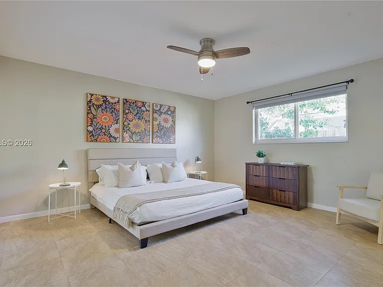609 S Crescent Dr — Photo 22