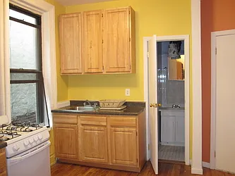 Rented by Chartwell Manhattan Realty