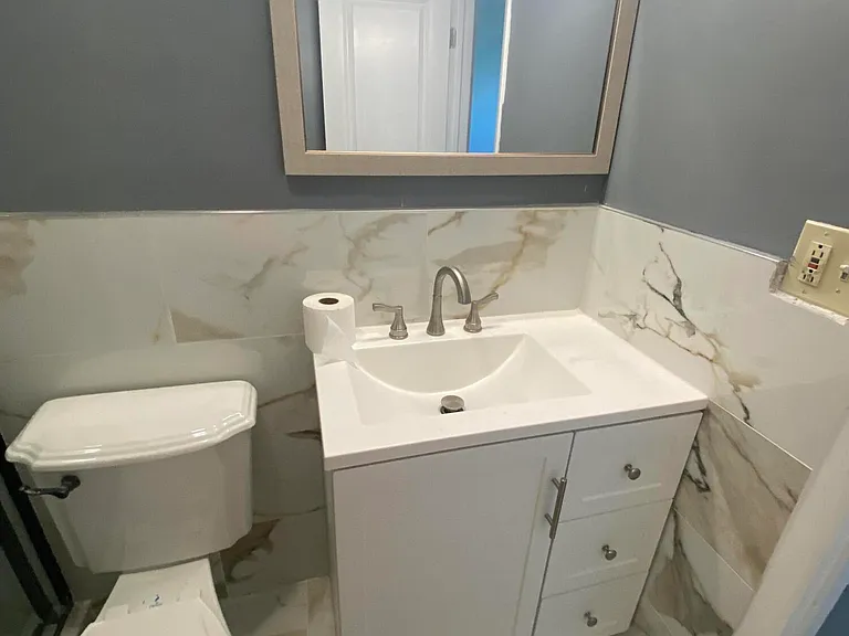 207 Bristol Ln #207 — Photo 13