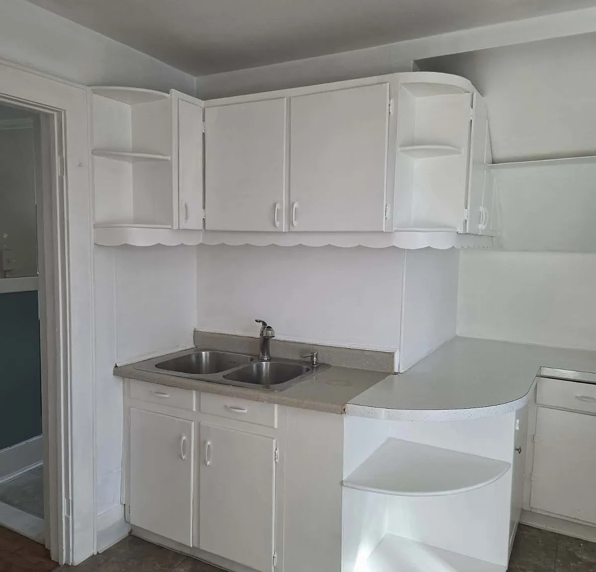 2 bed, 750 sqft, $950 — Photo 2
