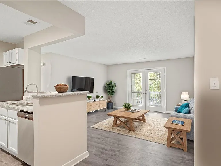 Briarwood Apartments — Photo 17