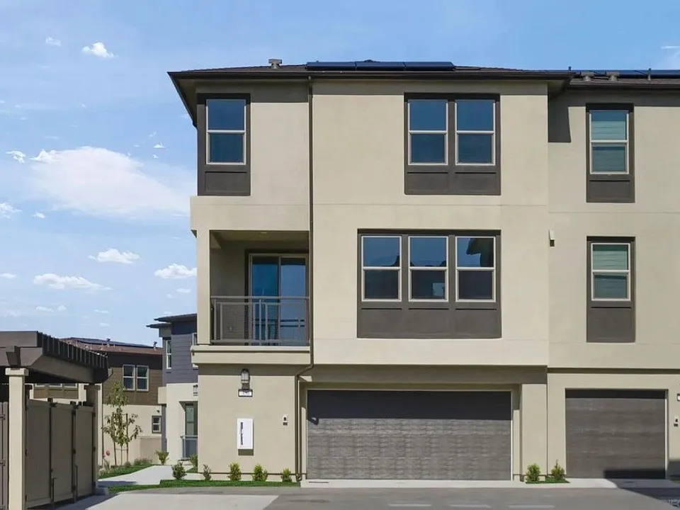 316 Honeysuckle Way