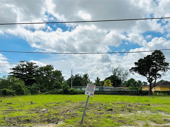 136 NW 164th St, Miami, FL 33169