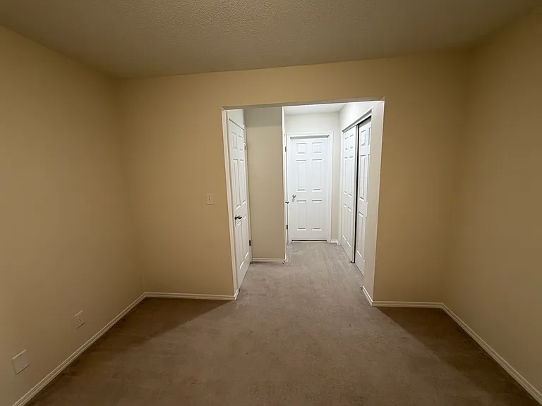 4 Hartwell Ct #6 — Photo 9