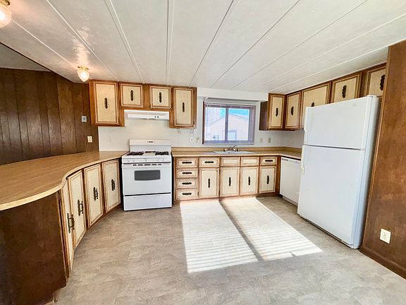 5th image of 620 Longbow Loop SW