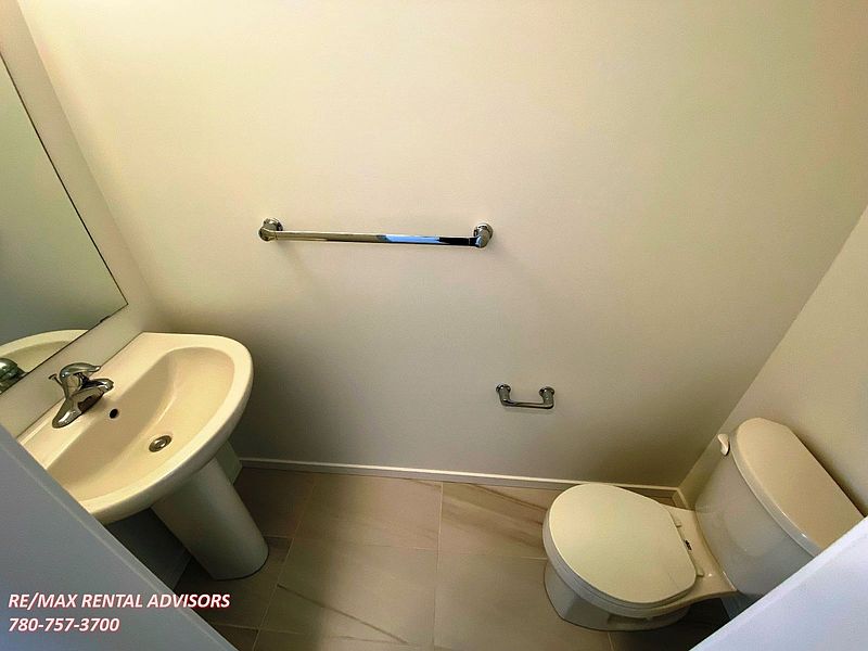 Edmonton House for rent - 3 Bedrooms — photo 12