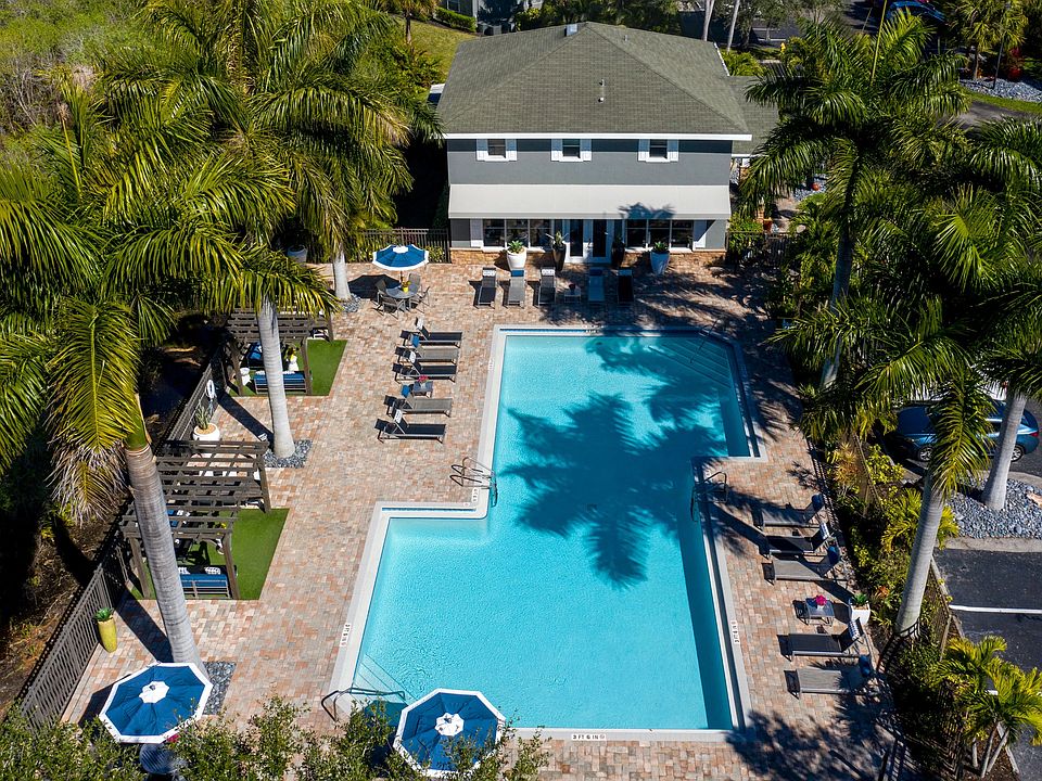 Make our poolside oasis your weekend haven for at-home relaxation.