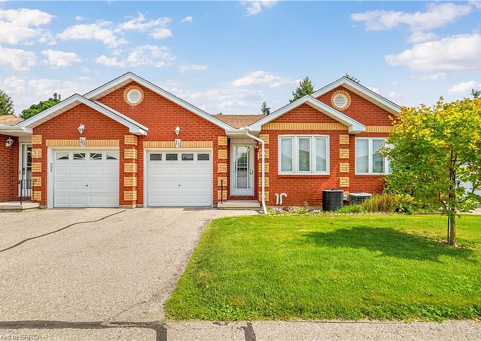 1st image of 1 Buchanan Cres #11