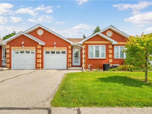 1 Buchanan Cres #11, Brantford, ON N3P 2B2