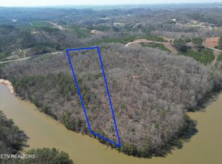 8 Winding Trl, Madisonville, TN 37354