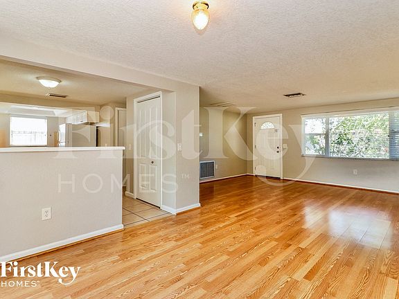 5th image of 5304 Bob White Dr