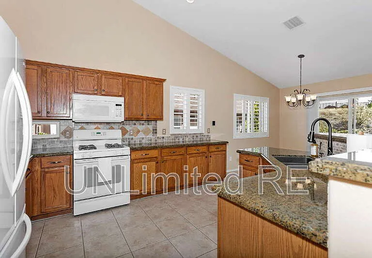 1371 Kwana Ct — Photo 6