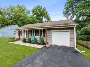 6424 Melrose Ln, Shawnee, KS 66203