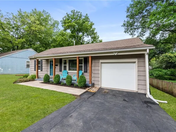 6424 Melrose Ln, Shawnee, KS 66203