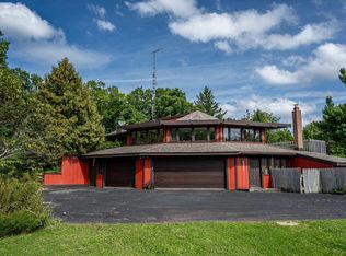 N6283 Fox Glen Rd, Portage, WI 53901
