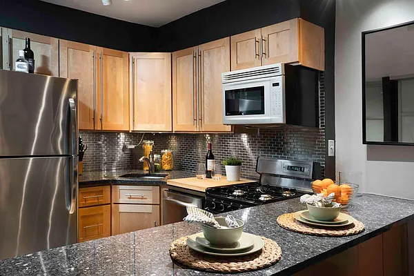 Sold by The InHouse Group | media 8