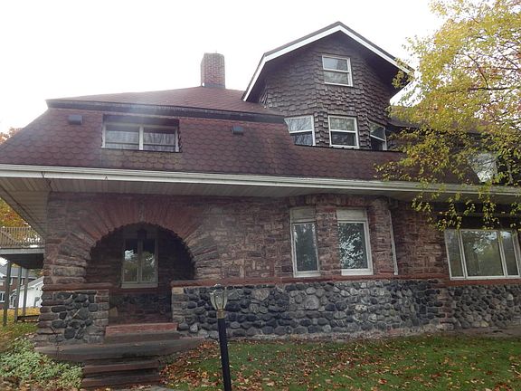 3rd image of 501 Sheridan Dr
