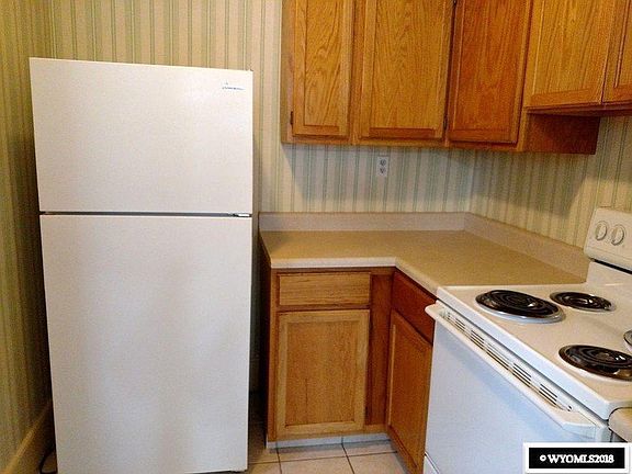 5th image of 1841 E B St #A
