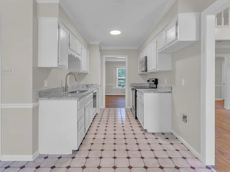 636 Fox Chase Cv N — Photo 8