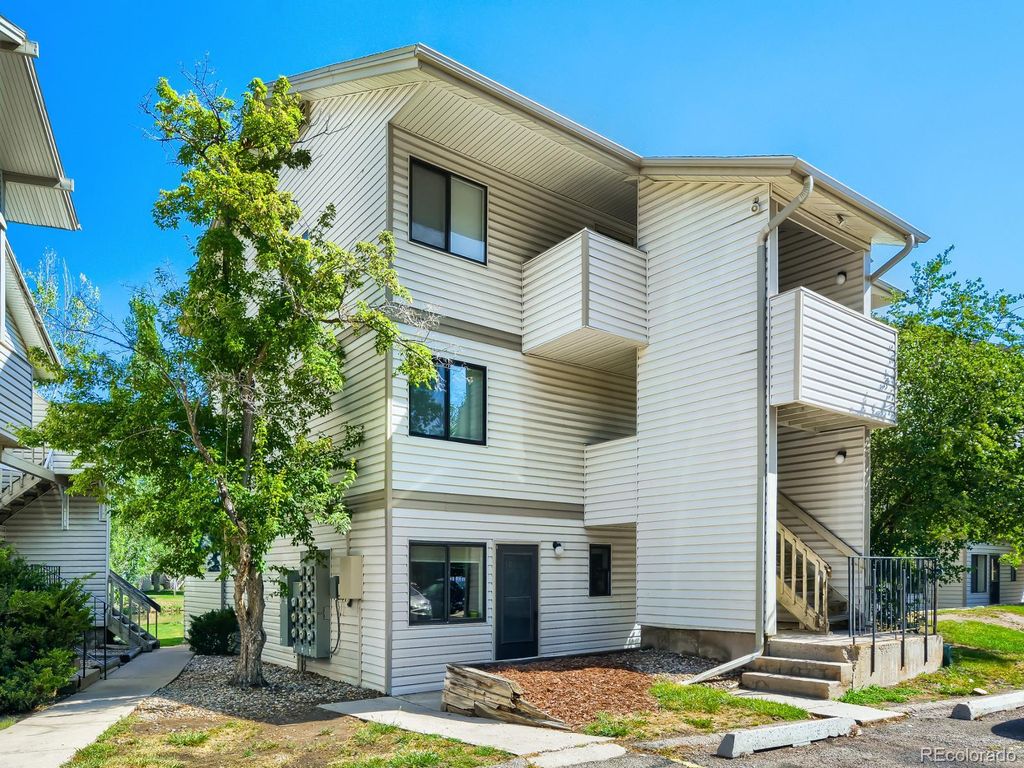 1705 Heatheridge Road #102