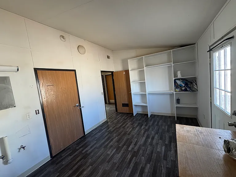 164 Kila St — Photo 4