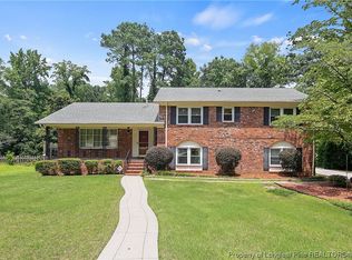 371 Edinburgh Dr, Fayetteville, NC 28303