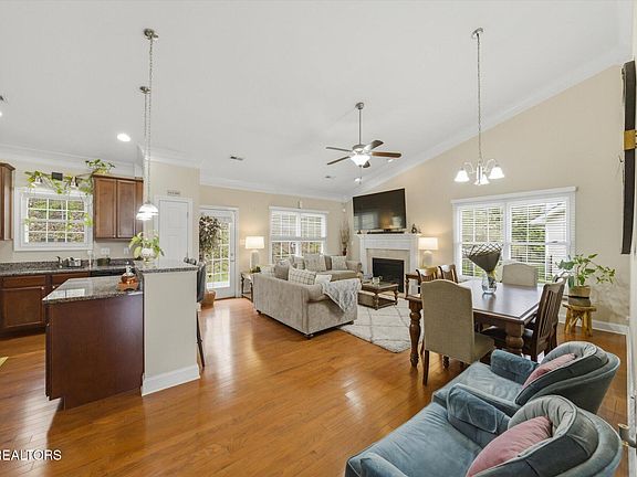5th image of 4731 Pecanwood Way