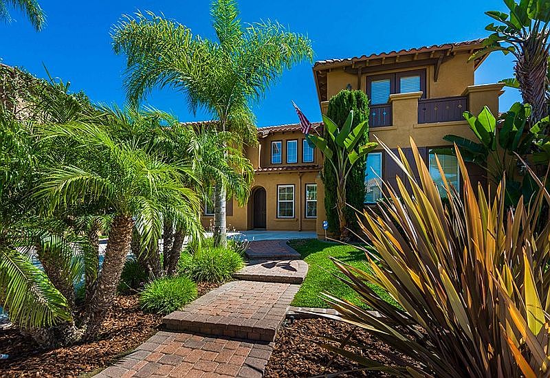 1st image of 10723 El Caballo Ave