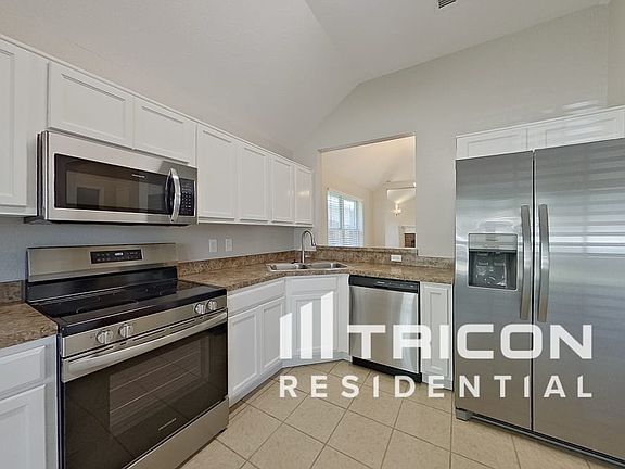 5th image of 2213 Wakecrest Dr