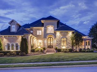 1249 Wavecrest Cir, Gallatin, TN 37066