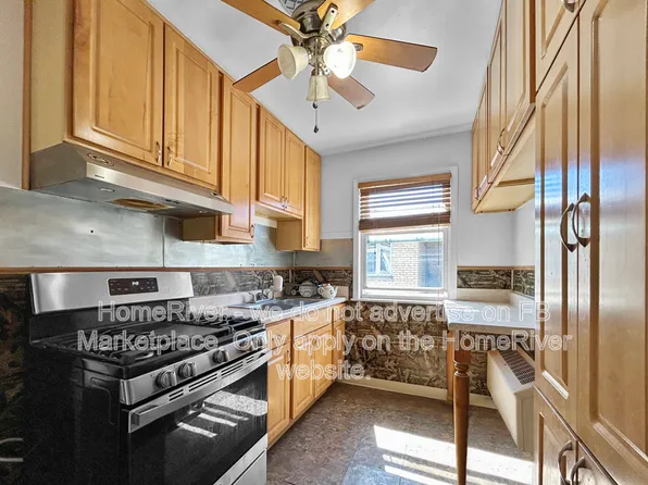 2038 E 72nd Pl #3, Chicago, IL 60649