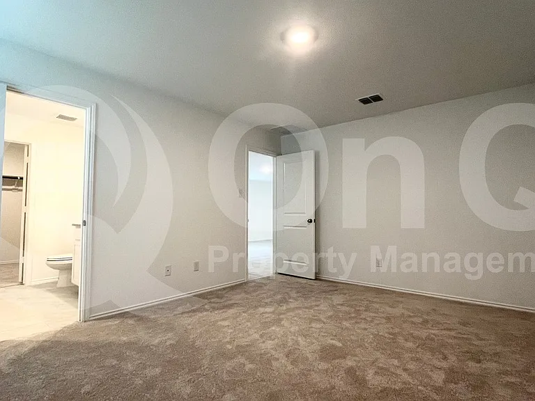 7205 Gray Wolf Ln — Photo 8