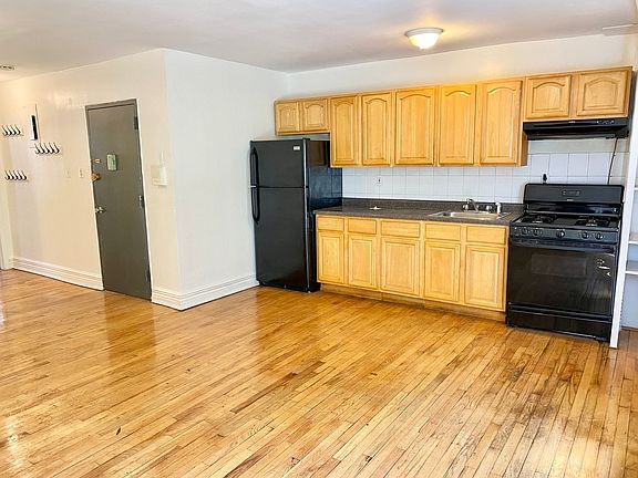4th image of 280 Putnam Ave APT 1
