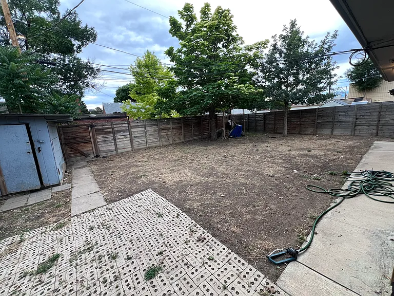 1552 Wolff St — Photo 10