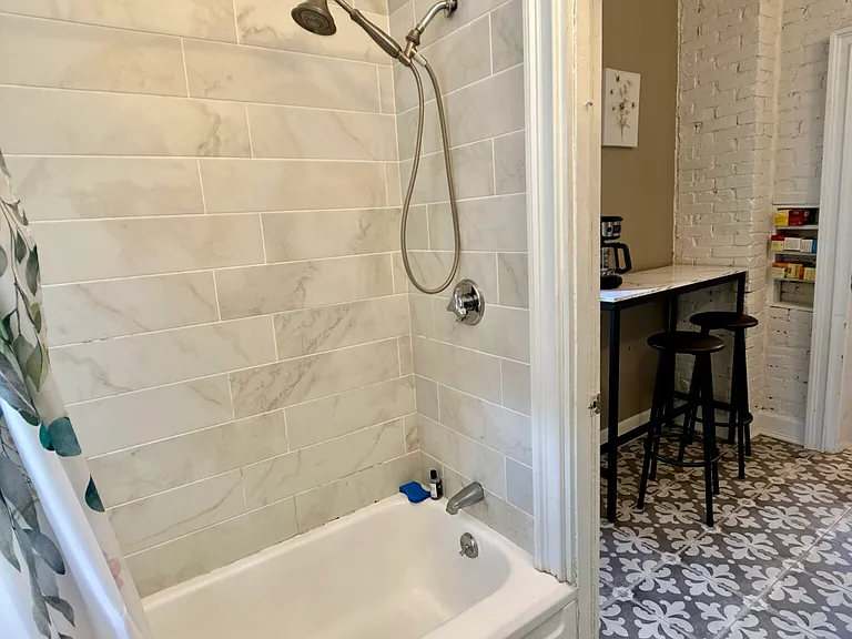 271 Chestnut Ave #R — Photo 9