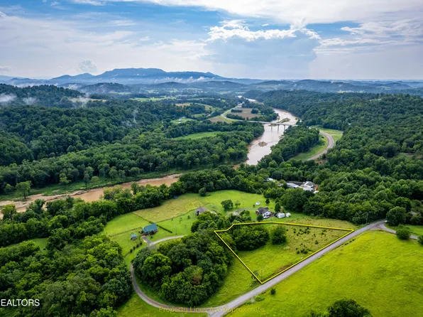 145 Mountain Mist Dr, Del Rio, TN 37727