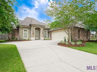 17751 Magnolia Trace Dr, Greenwell Springs, LA 70739
