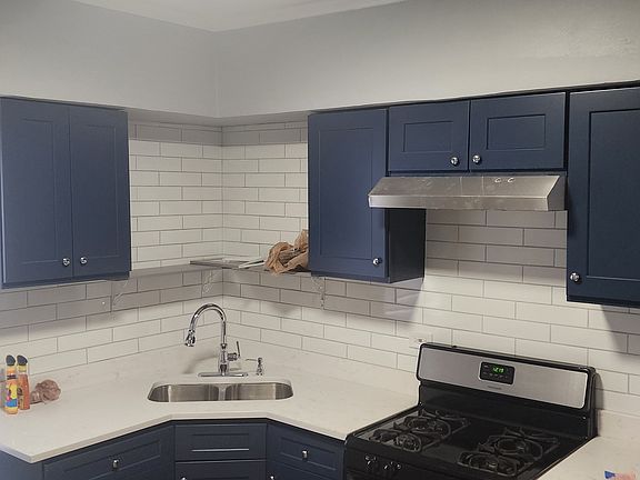2nd image of 1611 Elmwood Ave APT 1