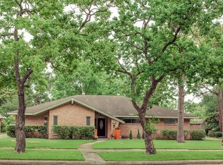 5802 Rutherglenn Dr, Houston, TX 77096