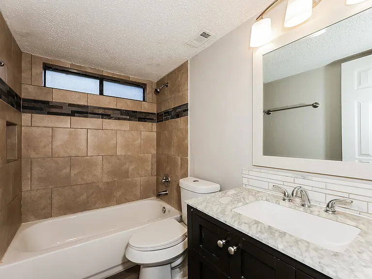 4008 Shackelford Dr — Photo 14