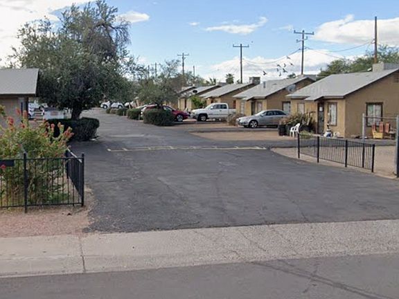 3rd image of 1931 E Monte Vista Rd APT 15