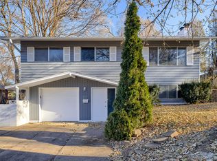 1221 Saint Andrews Rd, Bellevue, NE 68005