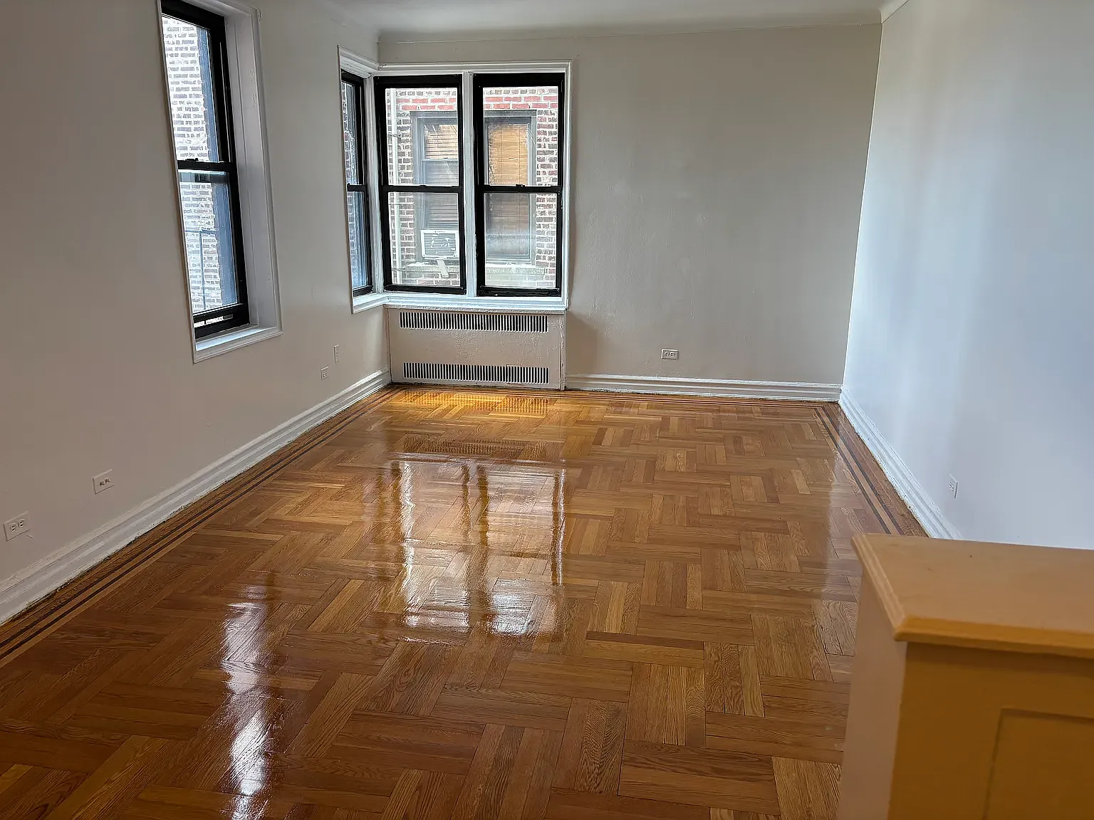42-05 48th Ave — Photo 1