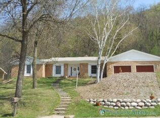 845 Cliffwood Ln, La Crosse, WI 54601
