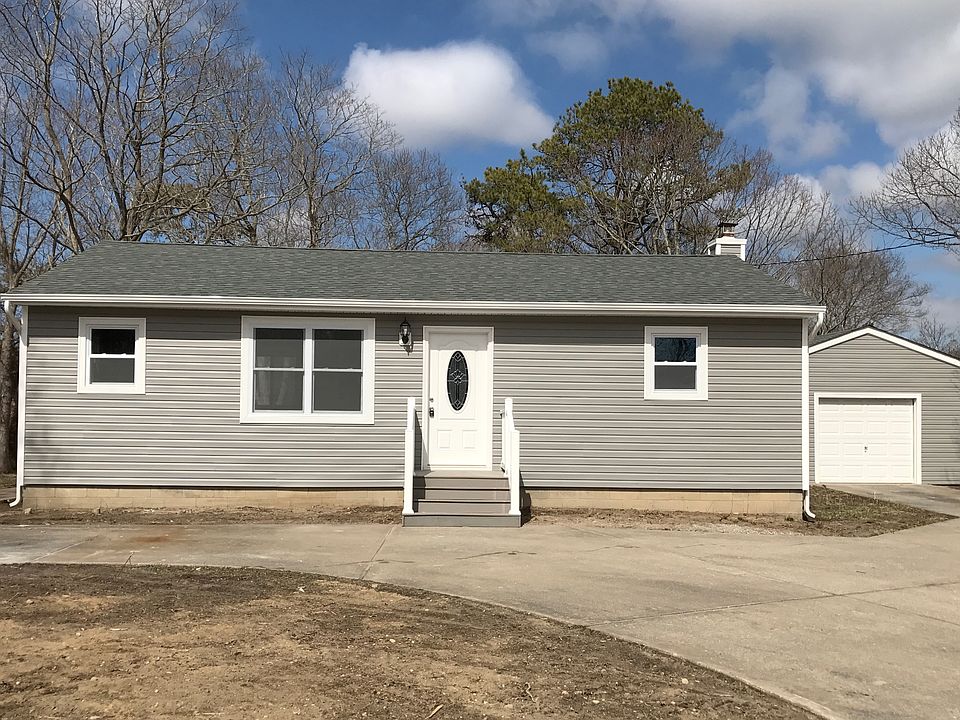 1st image of 251 Long Island Ave
