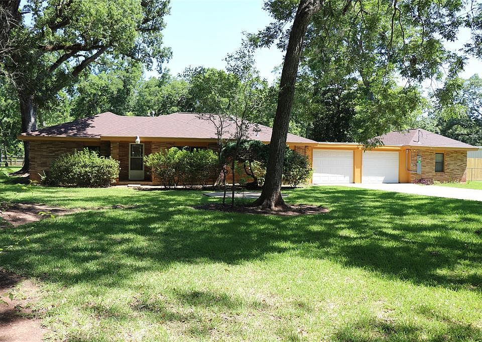 1st image of 110 Cottonwood Dr