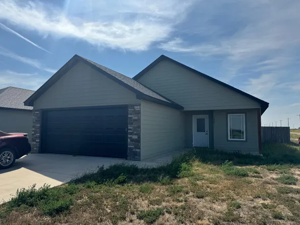 1701 S Jackson St, Hugoton, KS 67951