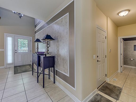 4th image of 11904 S Holly Ct
