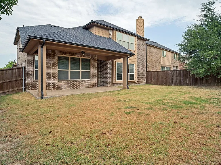 1204 E Shawnee Dr — Photo 24